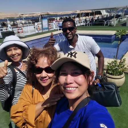 Five Star Nile Cruise From Aswan To Luxor Hotel Exterior photo