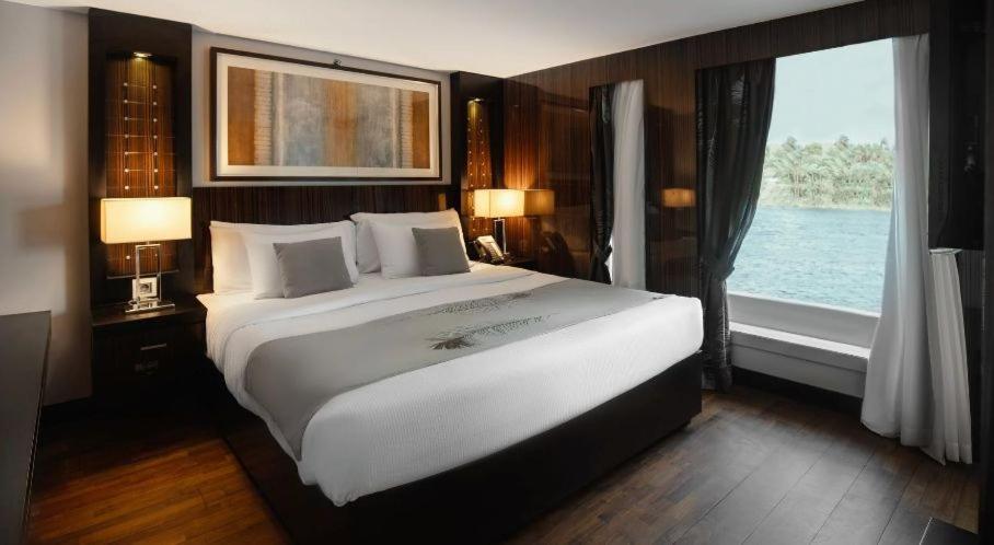 Five Star Nile Cruise From Aswan To Luxor Hotel Exterior photo