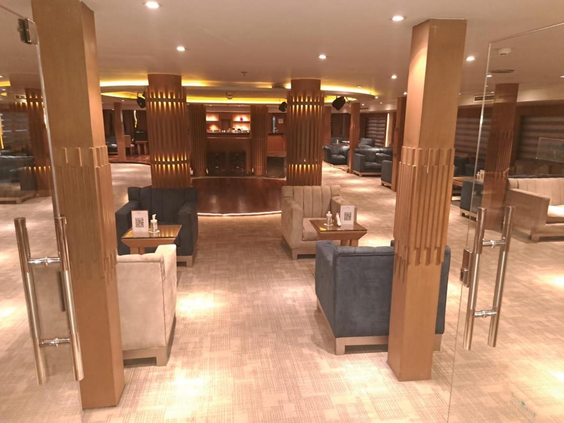 Five Star Nile Cruise From Aswan To Luxor Hotel Exterior photo