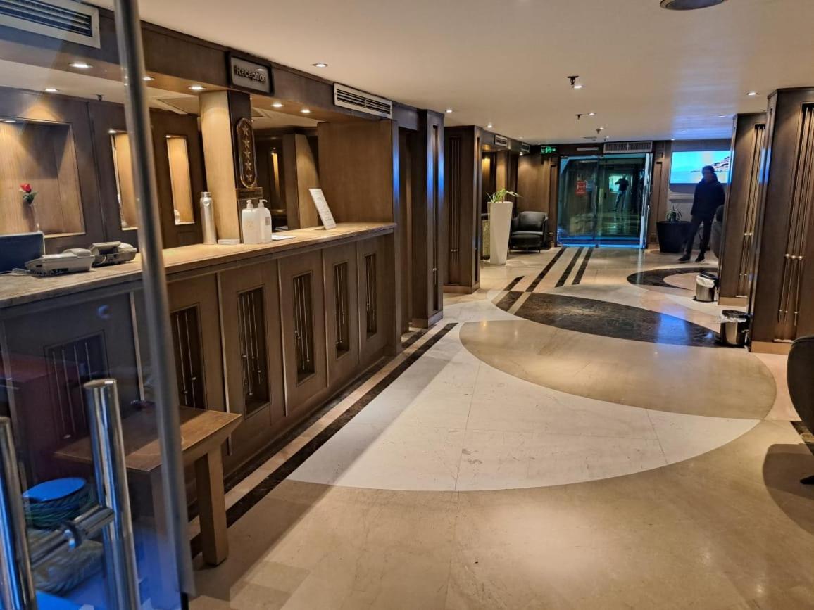 Five Star Nile Cruise From Aswan To Luxor Hotel Exterior photo