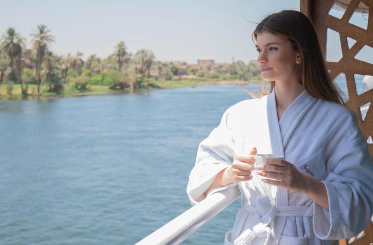 Five Star Nile Cruise From Aswan To Luxor Hotel Exterior photo