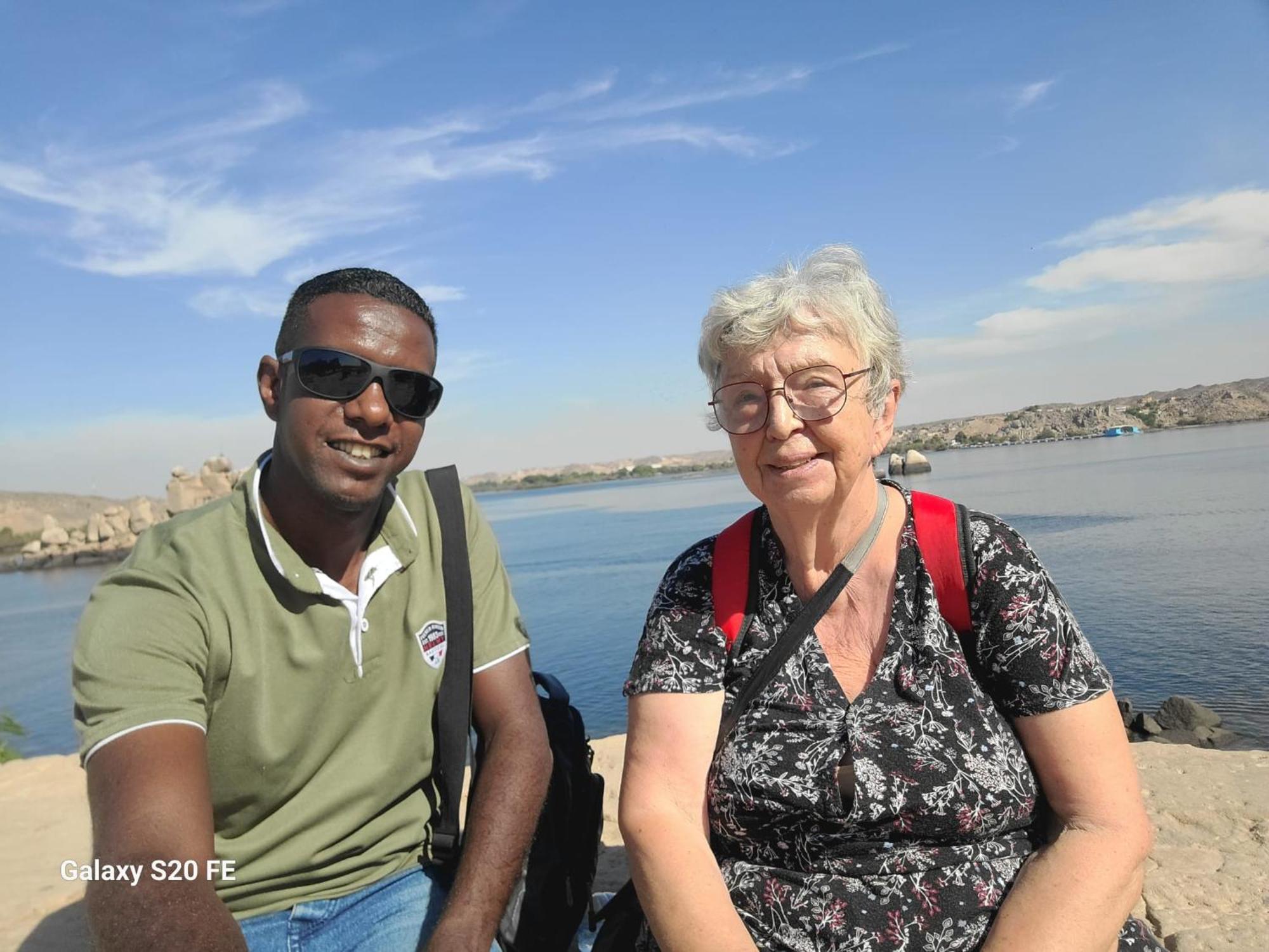 Five Star Nile Cruise From Aswan To Luxor Hotel Exterior photo