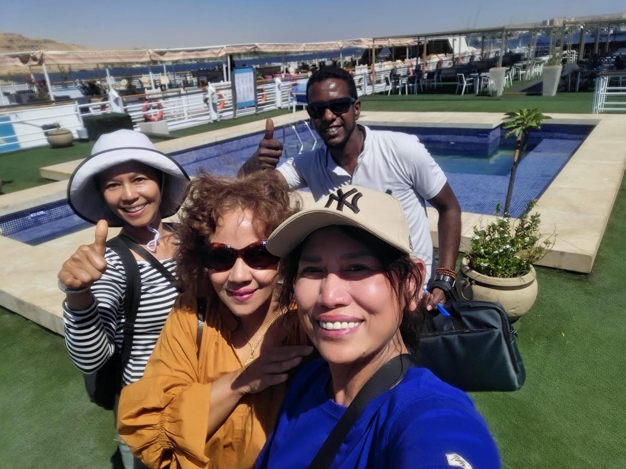 Five Star Nile Cruise From Aswan To Luxor Hotel Exterior photo